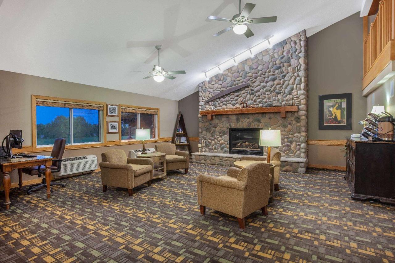 Americinn By Wyndham Stillwater Exterior photo