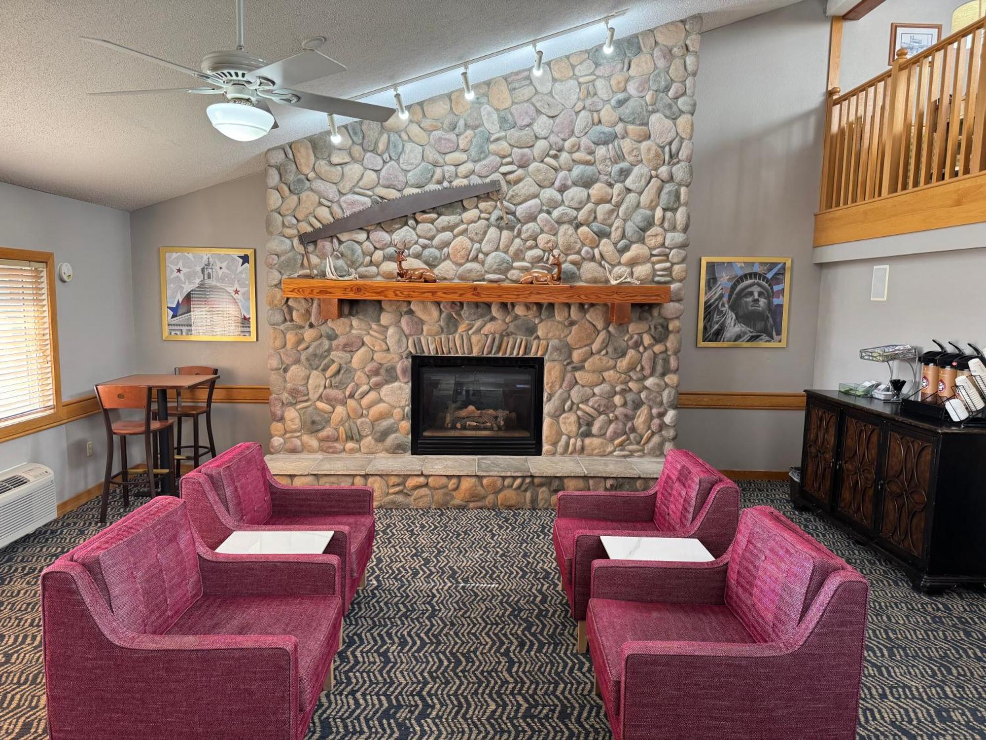 Americinn By Wyndham Stillwater Exterior photo